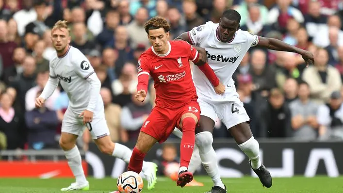 Chelsea đối đầu Newcastle: Cuộc chiến quyết liệt tại tứ kết Cúp Carabao