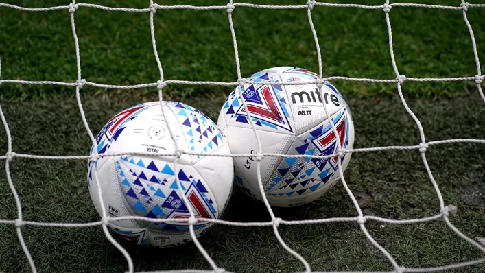 Oldham lội ngược dòng, cầm hòa Eastleigh 1-1 trong Giải đấu Quốc gia