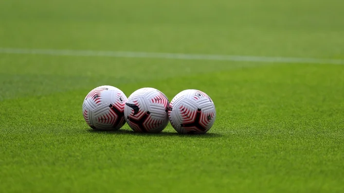Lewis Simper tỏa sáng, Sutton ngược dòng thắng Yeovil 2-1