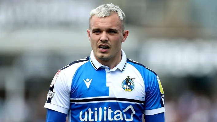 Bristol Rovers Thắng Đậm Whitby 7-2, Tiến Vào Vòng Hai FA Cup