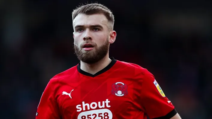 Leyton Orient Tiến Vào Vòng Hai FA Cup Sau Chiến Thắng 3-1 Trước Carlisle