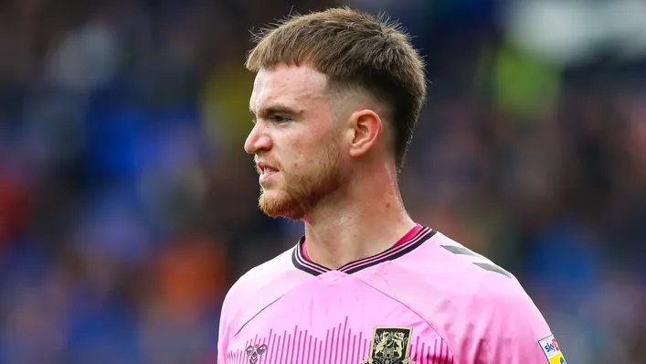 Northampton chấm dứt chuỗi không thắng bằng chiến thắng 2-0 trước Burton