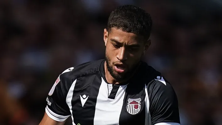 Grimsby Đè Bẹp Slough 7-2 Trong Trận Đá Lại FA Cup