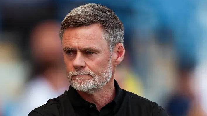 Graham Alexander Khởi Đầu Triều Đại Bằng Thất Bại 2-1 Trên Sân Nhà