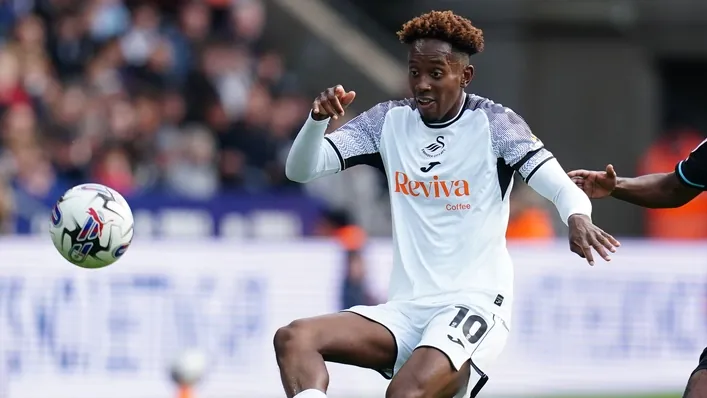 Sunderland thất bại trong việc tận dụng lợi thế, hòa Swansea 0-0