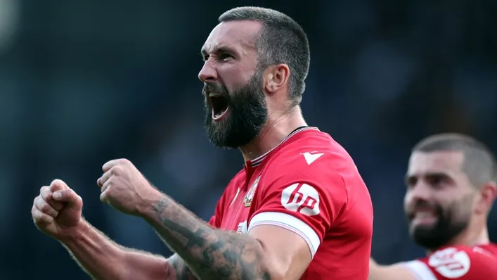 Ollie Palmer Ghi Bàn Nhanh Nhất Giải League Two
