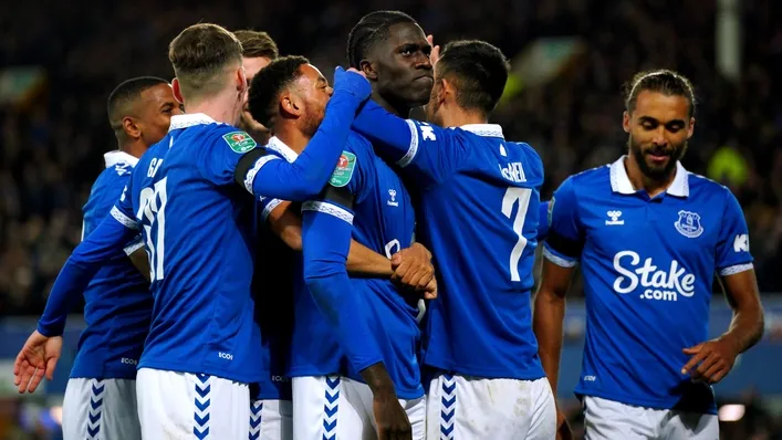 Everton Tưởng Nhớ Bill Kenwright Với Chiến Thắng 3-0 Trước Burnley