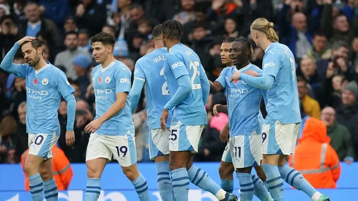Doku tỏa sáng, Manchester City đè bẹp Bournemouth 6-1