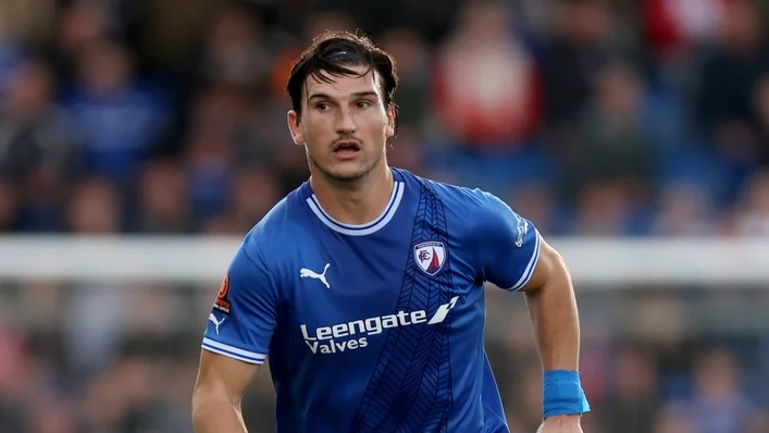 Chesterfield duy trì hy vọng thăng hạng với chiến thắng 4-1 trước Morecambe