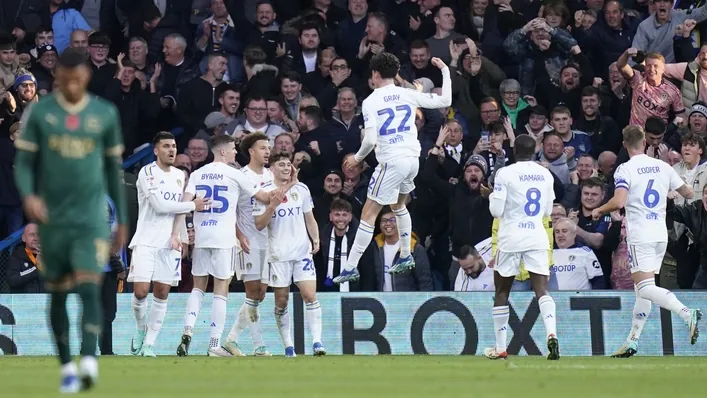 Leeds Tiếp Tục Sức Ép Hai Đội Dẫn Đầu Championship Với Chiến Thắng 2-1 Trước Plymouth