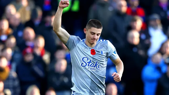 Everton xuất sắc hạ Crystal Palace 3-2 trong trận cầu kịch tính