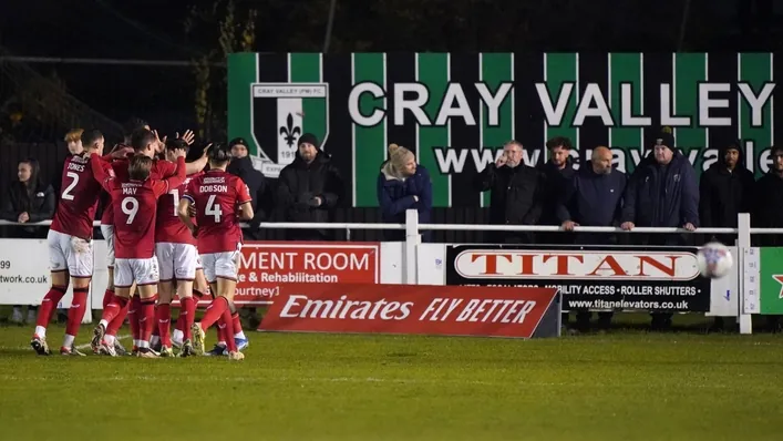 Cuộc phiêu lưu FA Cup của Cray Valley khép lại đầy tiếc nuối