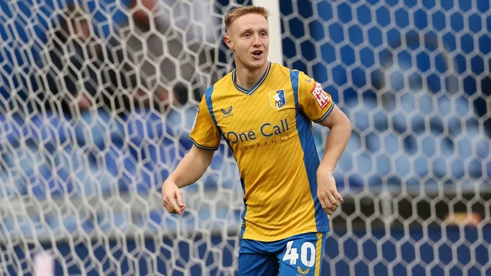 Mansfield Tăng Tốc Để Chiếm Vị Trí Thứ Hai Tại Sky Bet League Two