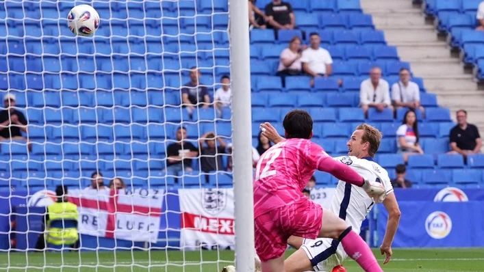 Anh gặp khó khăn với chiến thắng nhọc nhằn 1-0 trước Andorra