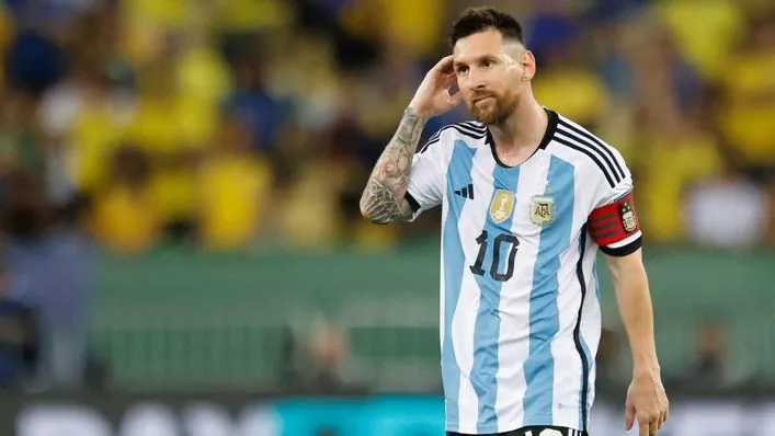 Messi chỉ trích bạo lực của cảnh sát trong trận đấu với Brazil