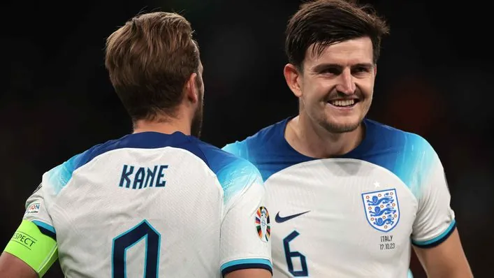 Harry Kane: Tiền đạo tốt nhất thế giới theo lời Harry Maguire