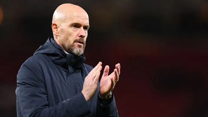 Ten Hag thừa nhận Manchester United dưới tiêu chuẩn sau thất bại 3-0 trước Newcastle