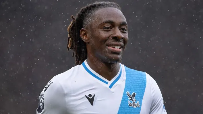 Eberechi Eze gia hạn hợp đồng với Crystal Palace đến mùa hè 2027