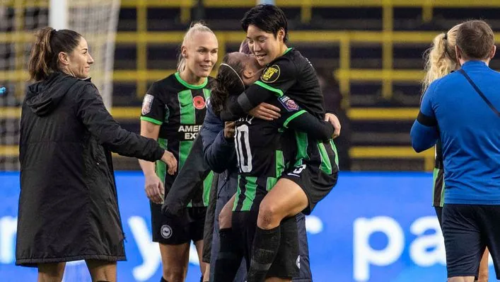 Brighton gây sốc, Lee Geum-min tỏa sáng hạ Manchester City trong Women's Super League