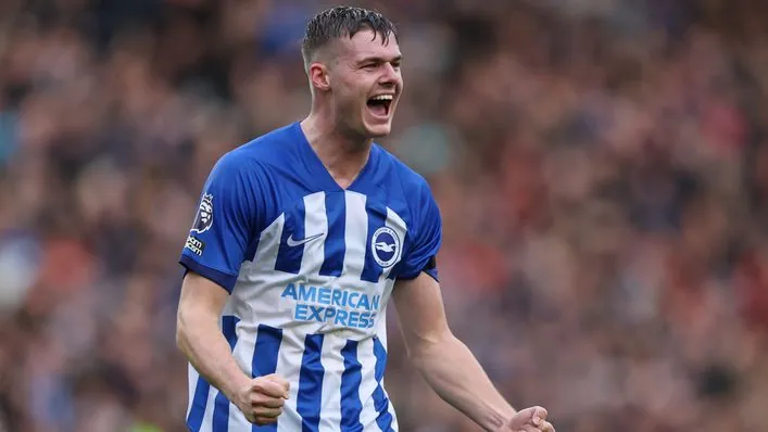 Evan Ferguson Ký Hợp Đồng Mới Với Brighton: Tương Lai Tươi Sáng Đang Chờ Đón