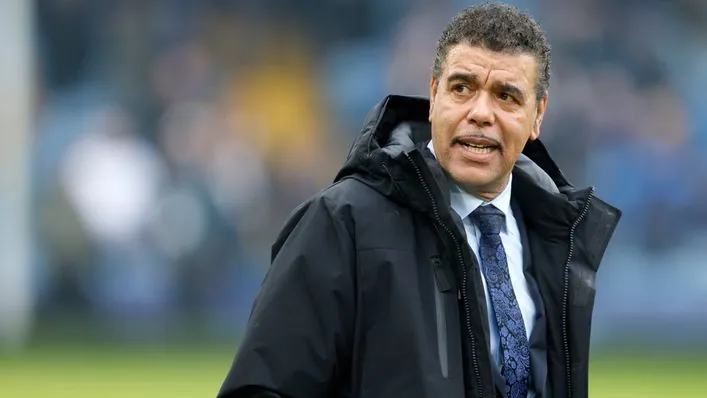 Chris Kamara: Hành trình trở lại sân cỏ sau tình trạng phát âm hiếm gặp