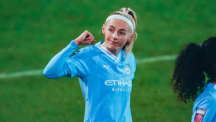 Chloe Kelly tỏa sáng với cú đúp, Manchester City vượt qua Liverpool 4-3 trong trận cầu kịch tính